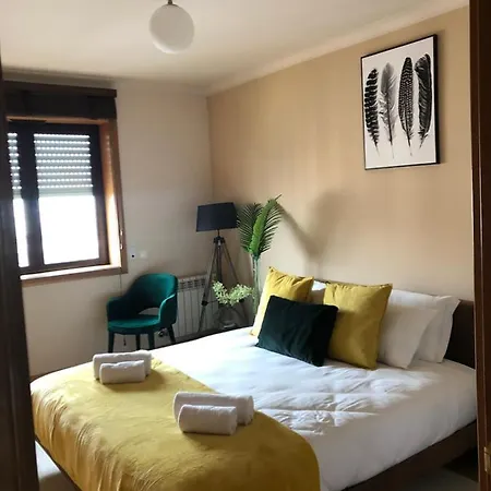 Pool And Parking In A Private Condominium - Gardens_hosting * Lisbon